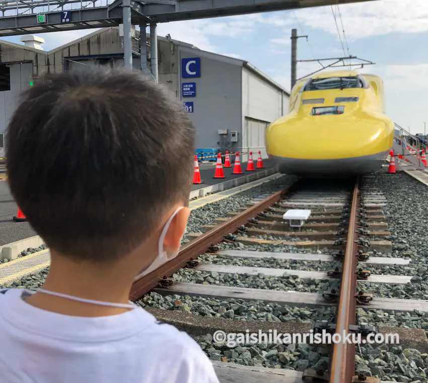 2024年も開催決定!ドクターイエロー車内を親子で見学 | 浜松工場へGO | 引退発表もまだ見学チャンスはある | 外資系管理職パパの日常