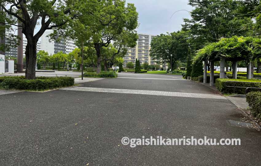 横浜・湘南で自転車の練習におすすめの公園　俣野公園のスタジアム外周路