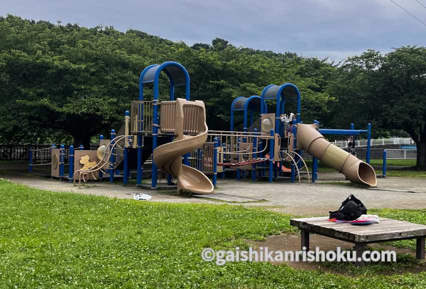 横浜・湘南で自転車の練習におすすめの公園　引地川親水公園の遊具